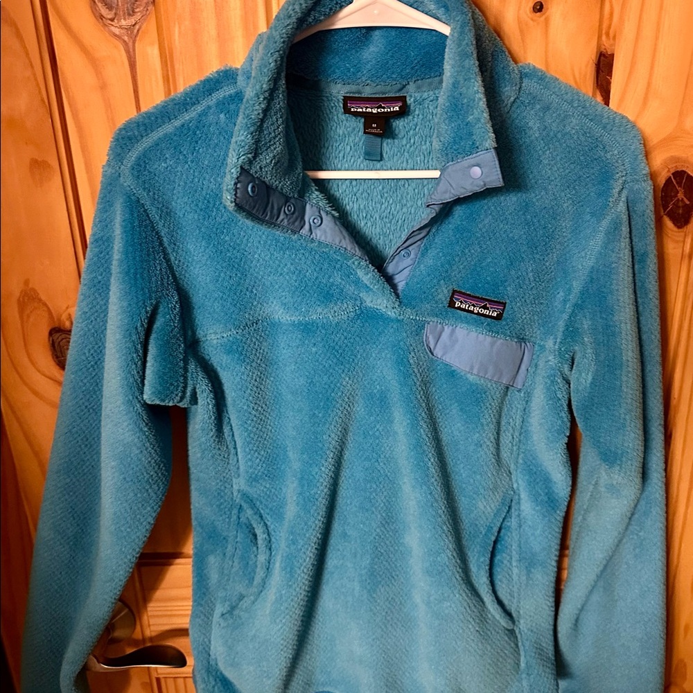 Patagonia women’s Medium Fleece